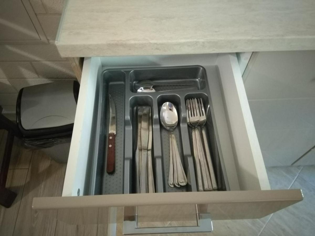 Lera Apartment Burgasz Kültér fotó
